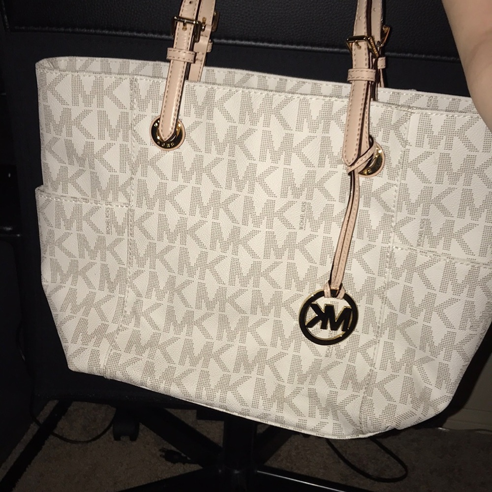 ❗️sale❗️Michael kors Jetset vanilla tote bag